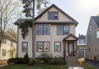38 Kimball, Watertown, Massachusetts 02472, 5 Bedrooms Bedrooms, 15 Rooms Rooms,3 BathroomsBathrooms,Residential Income,For Sale,Kimball,73104420