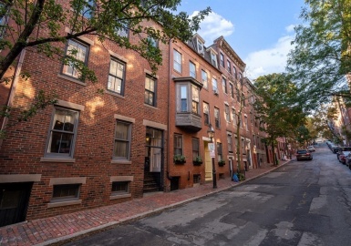 16 Irving Street, Boston, Massachusetts 02114, 8 Bedrooms Bedrooms, 18 Rooms Rooms,5 BathroomsBathrooms,Residential Income,For Sale,Irving Street,73097980