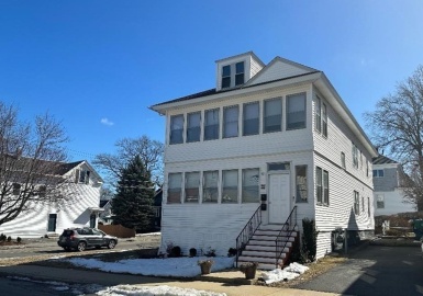 262 Shaw St, Lowell, Massachusetts 01851, 4 Bedrooms Bedrooms, 10 Rooms Rooms,2 BathroomsBathrooms,Residential Income,For Sale,Shaw St,73088249