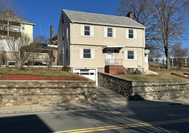 193 Orchard St, Watertown, Massachusetts 02472, 3 Bedrooms Bedrooms, 6 Rooms Rooms,1.5 BathroomsBathrooms,Residential Lease,For Rent,Orchard St,73072867