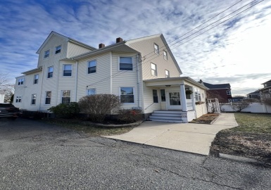 29 James Ave, Winthrop, Massachusetts 02152, 2 Bedrooms Bedrooms, 5 Rooms Rooms,1 BathroomBathrooms,Residential Lease,For Rent,James Ave,73067399
