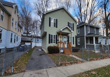 56 Newland St, Springfield, Massachusetts 01107, 3 Bedrooms Bedrooms, 5 Rooms Rooms,1.5 BathroomsBathrooms,Residential Lease,For Rent,Newland St,73071567