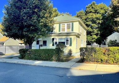 27 Nelson St, Lawrence, Massachusetts 01841, 3 Bedrooms Bedrooms, 6 Rooms Rooms,1.5 BathroomsBathrooms,Residential,For Sale,Nelson St,73051097