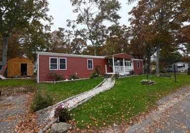 148 Pineview Terrace, Wareham, Massachusetts 02576, 2 Bedrooms Bedrooms, 5 Rooms Rooms,1.5 BathroomsBathrooms,Residential,For Sale,Pineview Terrace,73055635