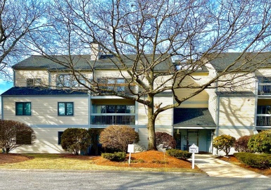 1100 Salem Street, Lynnfield, Massachusetts 01940, 2 Bedrooms Bedrooms, 5 Rooms Rooms,2 BathroomsBathrooms,Residential Lease,For Rent,Salem Street,73077592