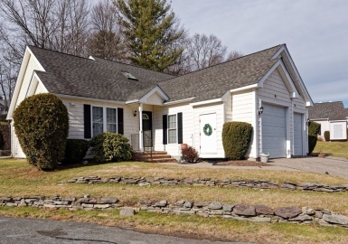 21 Surry Dr, Uxbridge, Massachusetts 01569, 2 Bedrooms Bedrooms, 6 Rooms Rooms,3 BathroomsBathrooms,Residential Lease,For Rent,Surry Dr,73076358