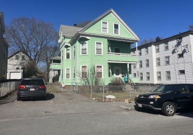 7 Ashton St, Worcester, Massachusetts 01605, 6 Bedrooms Bedrooms, 14 Rooms Rooms,3 BathroomsBathrooms,Residential Income,For Sale,Ashton St,73092530