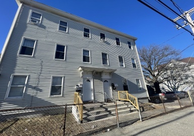 252 Prospect St, Lawrence, Massachusetts 01841, 2 Bedrooms Bedrooms, 7 Rooms Rooms,1 BathroomBathrooms,Residential Lease,For Rent,Prospect St,73076390