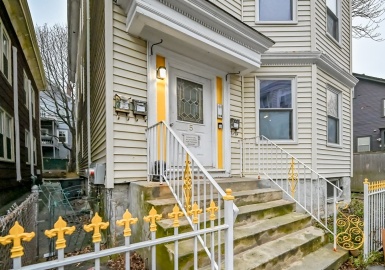 5 Haverford St, Boston, Massachusetts 02130, 2 Bedrooms Bedrooms, 5 Rooms Rooms,1 BathroomBathrooms,Residential Lease,For Rent,Haverford St,73072709