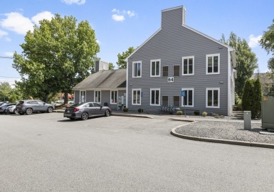 84 Faunce Corner Mall Rd, Dartmouth, Massachusetts 02747, ,Commercial Sale,For Sale,Faunce Corner Mall Rd,73174575