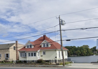 147 Lake Ave, Worcester, Massachusetts 01604, 3 Bedrooms Bedrooms, 7 Rooms Rooms,2 BathroomsBathrooms,Residential Lease,For Rent,Lake Ave,73077459