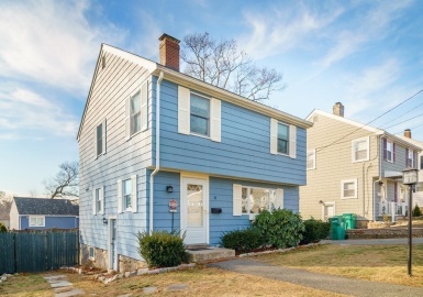 74 Range Ave, Lynn, Massachusetts 01904, 3 Bedrooms Bedrooms, 6 Rooms Rooms,1.5 BathroomsBathrooms,Residential,For Sale,Range Ave,73067774