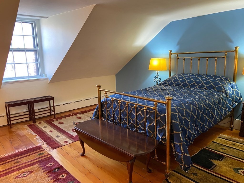 4 Louisburg Square, Boston, Massachusetts 02108