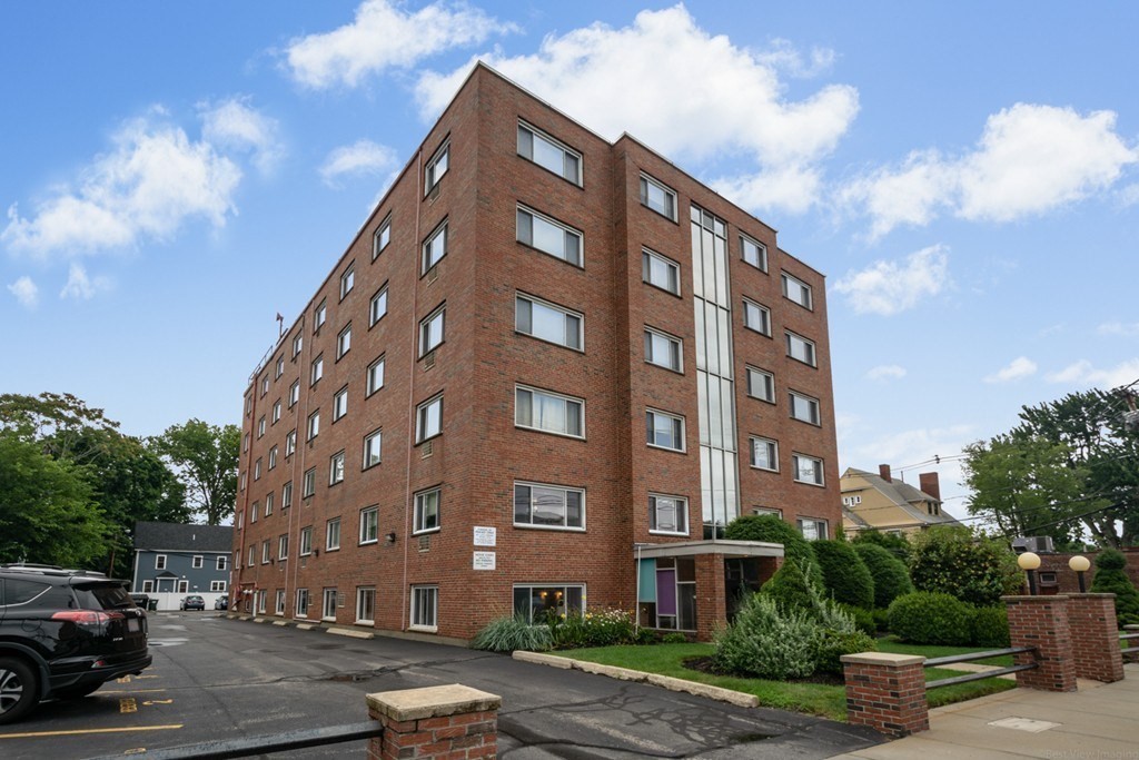 215 Massachusetts Ave, Arlington, Massachusetts 02474