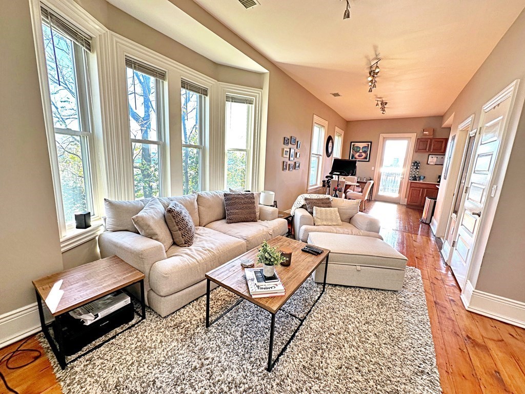 227 Webster St, Boston, Massachusetts 02128