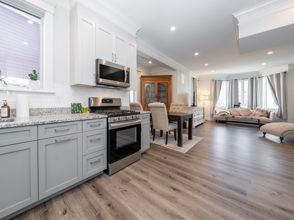 15 Hennery Way, Medfield, Massachusetts 02052