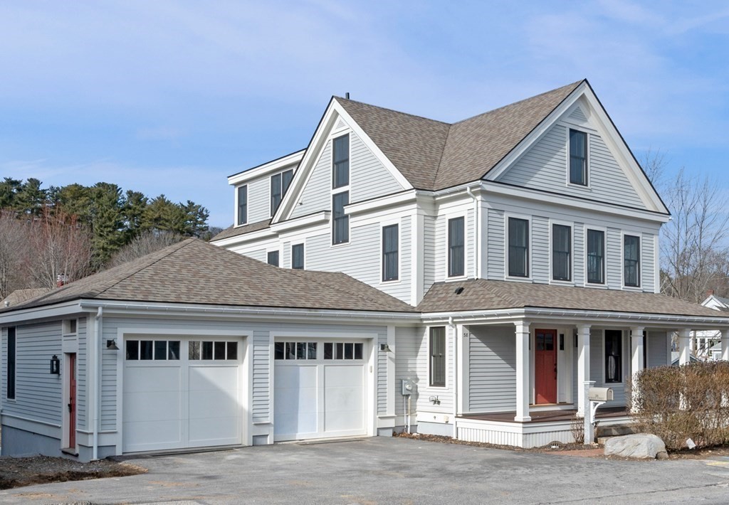 38 School St, Manchester, Massachusetts 01944