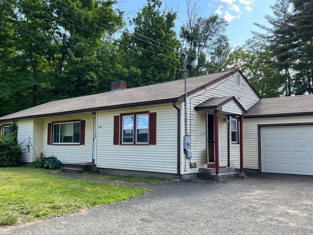 665 West St, Amherst, Massachusetts 01002