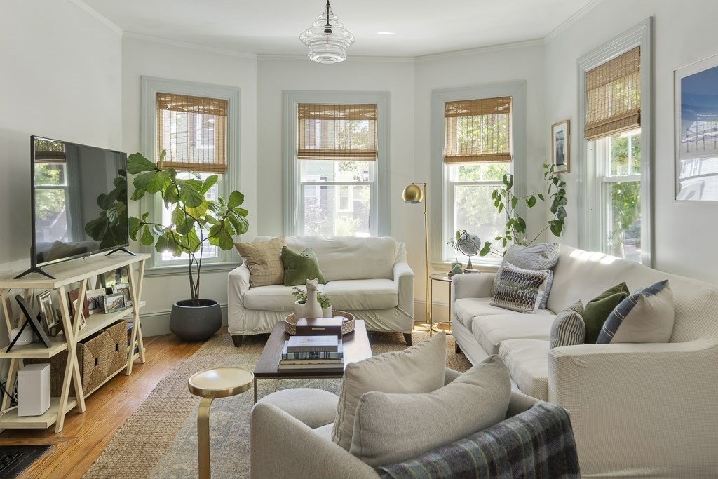 15 Enfield St, Boston, Massachusetts 02130