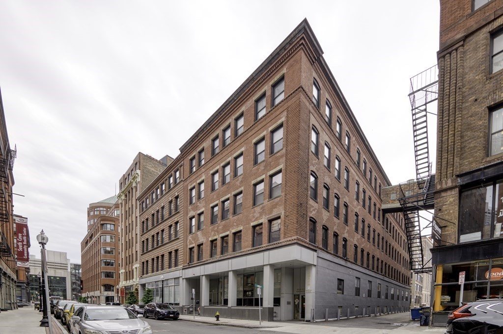 111 Beach, Boston, Massachusetts 02111