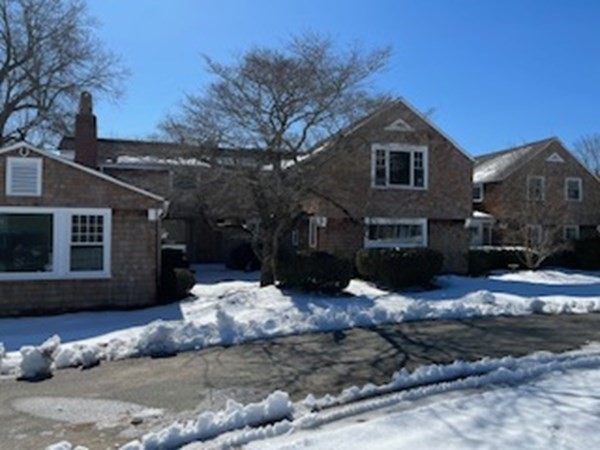 87 Old Connecticut Path, Wayland, Massachusetts 01778