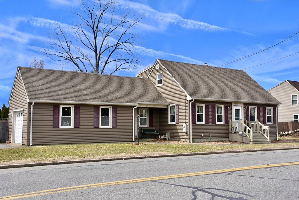 1391 Rockdale Ave, New Bedford, Massachusetts 02740