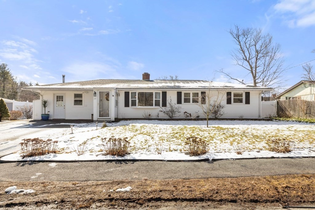 29 Ernest St, Holbrook, Massachusetts 02343