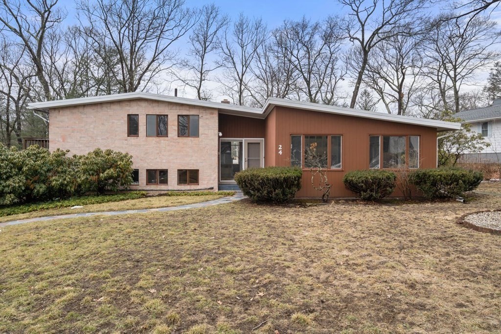 24 Buckingham, Norwood, Massachusetts 02062