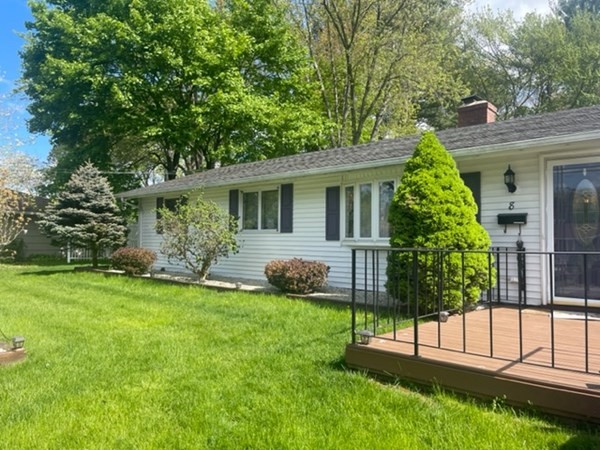 8 Carver Road, Framingham, Massachusetts 01701