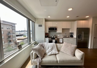 45 Lewis St, Boston, Massachusetts 02128, 1 Room Rooms,1 BathroomBathrooms,Residential Lease,For Rent,Lewis St,73126070