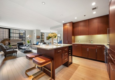 580 Washington St, Boston, Massachusetts 02111, 3 Bedrooms Bedrooms, 5 Rooms Rooms,2 BathroomsBathrooms,Residential,For Sale,Millennium Place,Washington St,73101394