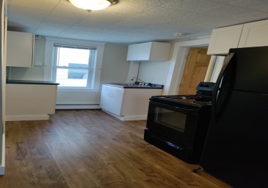143 Chestnut St, Marlborough, Massachusetts 01752, 2 Bedrooms Bedrooms, 5 Rooms Rooms,1 BathroomBathrooms,Residential Lease,For Rent,Chestnut St,73114796