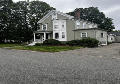 3 Fellows St, Danvers, Massachusetts 01923, 1 Bedroom Bedrooms, 4 Rooms Rooms,1 BathroomBathrooms,Residential Lease,For Rent,Fellows St,73131587