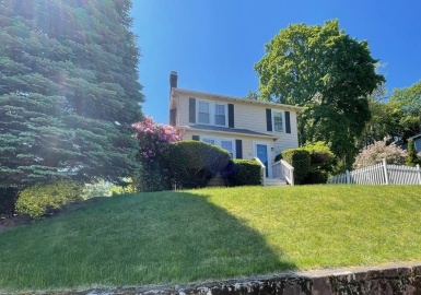 201 Langley Rd, Newton, Massachusetts 02459, 3 Bedrooms Bedrooms, 6 Rooms Rooms,2 BathroomsBathrooms,Residential Lease,For Rent,Langley Rd,73117901