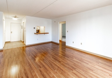 301 Lowell St, Somerville, Massachusetts 02145, 2 Bedrooms Bedrooms, 4 Rooms Rooms,1 BathroomBathrooms,Residential Lease,For Rent,Lowell St,73132630