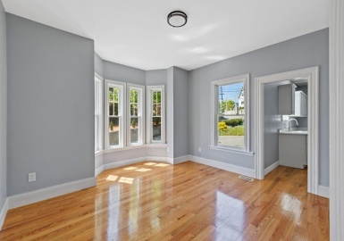 44 Granville, Malden, Massachusetts 02148, 2 Bedrooms Bedrooms, 5 Rooms Rooms,1 BathroomBathrooms,Residential Lease,For Rent,Granville,73131431
