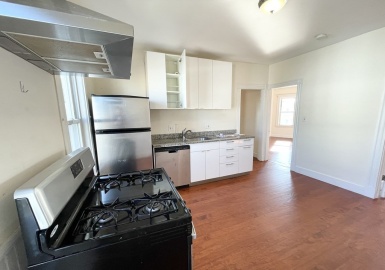 19 Eastman, Boston, Massachusetts 02125, 3 Bedrooms Bedrooms, 4 Rooms Rooms,1 BathroomBathrooms,Residential Lease,For Rent,Eastman,72117956