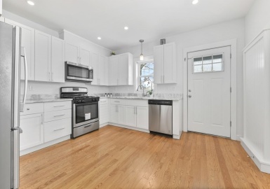 30 River St, Braintree, Massachusetts 02184, 3 Bedrooms Bedrooms, 7 Rooms Rooms,2 BathroomsBathrooms,Residential Lease,For Rent,River St,73111458