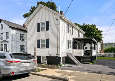 109 Montgomery St, Cambridge, Massachusetts 02140, 2 Bedrooms Bedrooms, 4 Rooms Rooms,1 BathroomBathrooms,Residential Lease,For Rent,Montgomery St,73129278