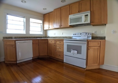 67 First, Medford, Massachusetts 02155, 2 Bedrooms Bedrooms, 6 Rooms Rooms,1 BathroomBathrooms,Residential Lease,For Rent,First,73129243