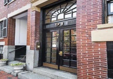 91 W Cedar St, Boston, Massachusetts 02114, 3 Rooms Rooms,1 BathroomBathrooms,Residential Lease,For Rent,W Cedar St,73135946