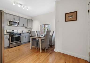 29 Alston Street, Somerville, Massachusetts 02145, 3 Bedrooms Bedrooms, 6 Rooms Rooms,1 BathroomBathrooms,Residential Lease,For Rent,Alston Street,73133374