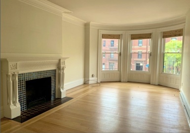 220 Newbury St, Boston, Massachusetts 02116, 1 Bedroom Bedrooms, 3 Rooms Rooms,1 BathroomBathrooms,Residential Lease,For Rent,Newbury St,73135012