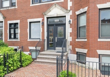 909 Beacon Street, Boston, Massachusetts 02215, 2 Bedrooms Bedrooms, 5 Rooms Rooms,2 BathroomsBathrooms,Residential Lease,For Rent,Beacon Street,73131168