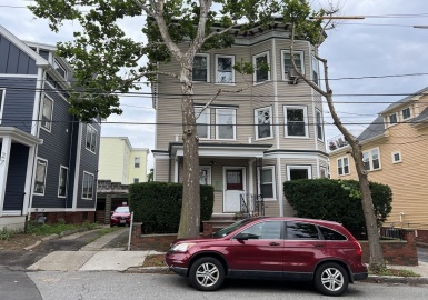 23 Loring St, Somerville, Massachusetts 02143, 2 Bedrooms Bedrooms, 5 Rooms Rooms,1 BathroomBathrooms,Residential Lease,For Rent,Loring St,73136525