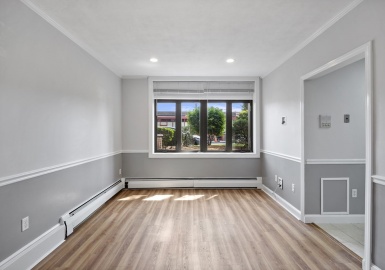 50 Tuttle, Wakefield, Massachusetts 01880, 1 Bedroom Bedrooms, 4 Rooms Rooms,1 BathroomBathrooms,Residential Lease,For Rent,Tuttle,73126481