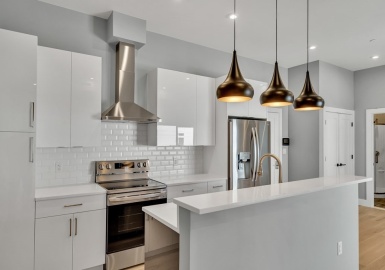 60 Cross St E, Somerville, Massachusetts 02145, 2 Bedrooms Bedrooms, 4 Rooms Rooms,2 BathroomsBathrooms,Residential Lease,For Rent,Cross St E,73118482