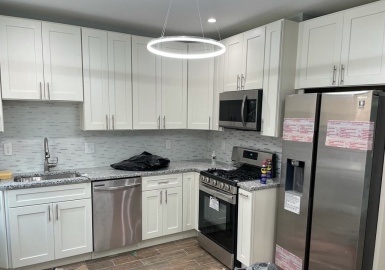 31 Brazil St, Melrose, Massachusetts 02176, 2 Bedrooms Bedrooms, 4 Rooms Rooms,1.5 BathroomsBathrooms,Residential Lease,For Rent,Brazil St,73134796