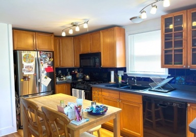 85 Gardner St, Newton, Massachusetts 02458, 3 Bedrooms Bedrooms, 7 Rooms Rooms,2 BathroomsBathrooms,Residential Lease,For Rent,Gardner St,73136906