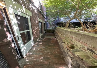 59 Pinckney Street, Boston, Massachusetts 02114, 1 Bedroom Bedrooms, 2 Rooms Rooms,1 BathroomBathrooms,Residential Lease,For Rent,Pinckney Street,73124754